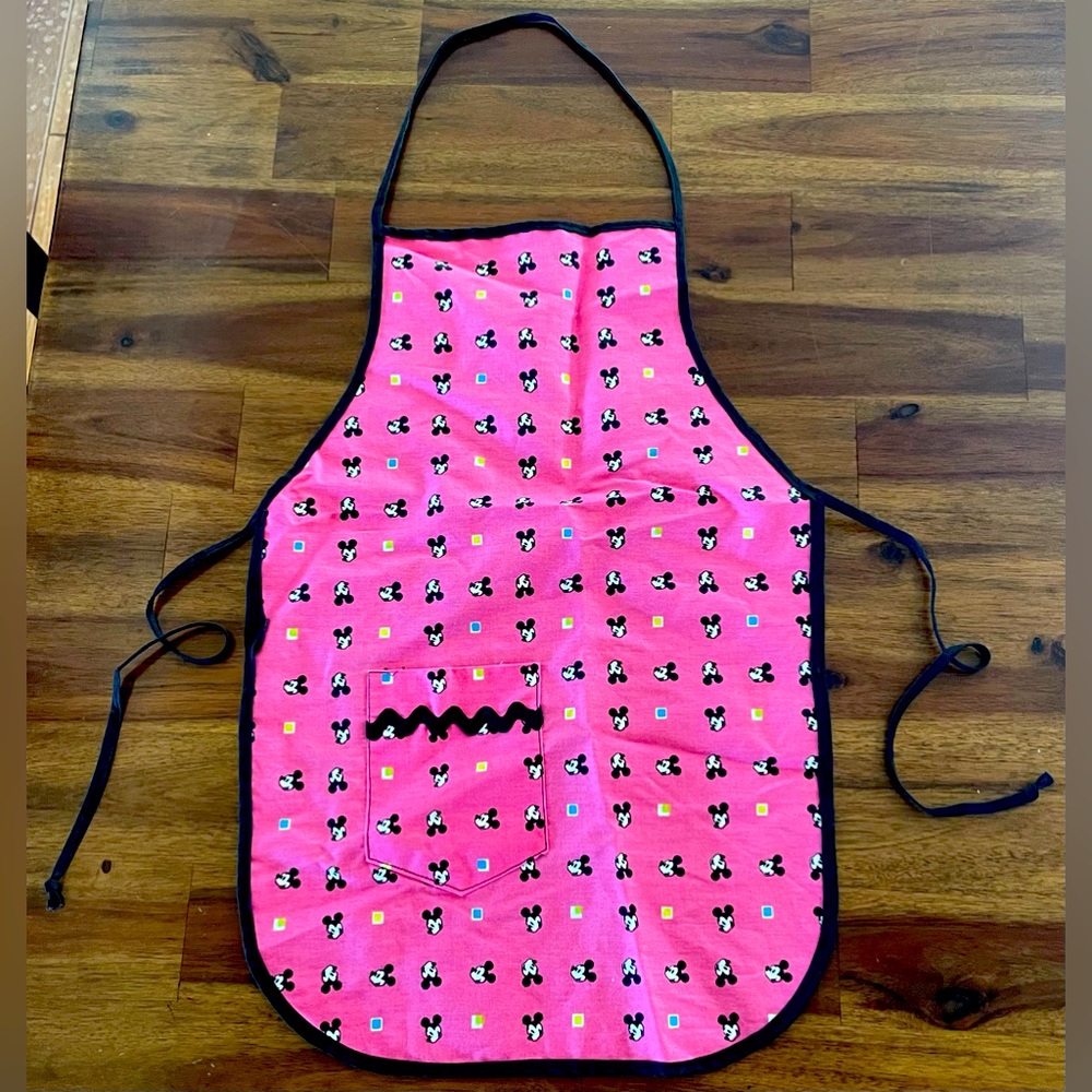 3/$15 Vintage Mickey Mouse Disney Kids Pink Lightweight Apron